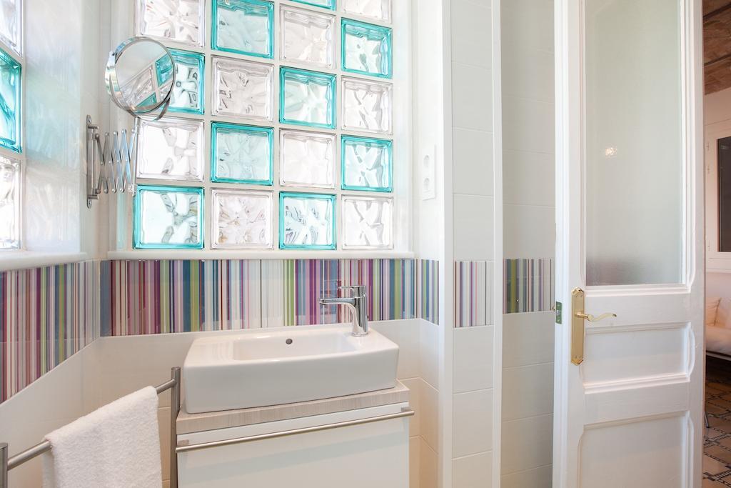 Barnapartments Basic Gracia Barcelona Luaran gambar