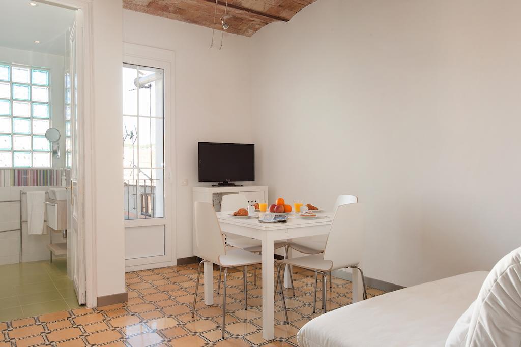 Barnapartments Basic Gracia Barcelona Luaran gambar