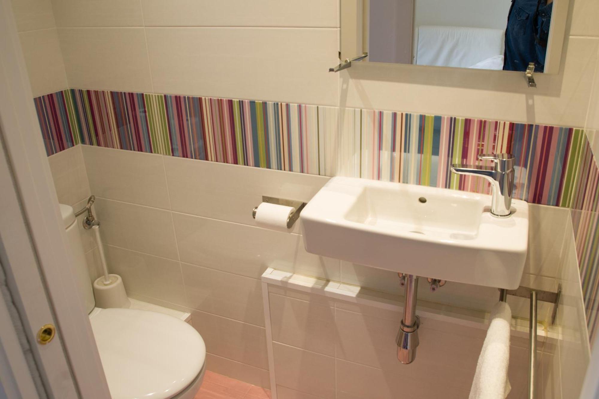Barnapartments Basic Gracia Barcelona Luaran gambar