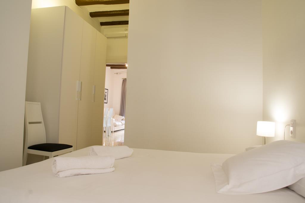 Barnapartments Basic Gracia Barcelona Luaran gambar