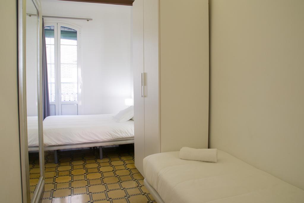 Barnapartments Basic Gracia Barcelona Luaran gambar