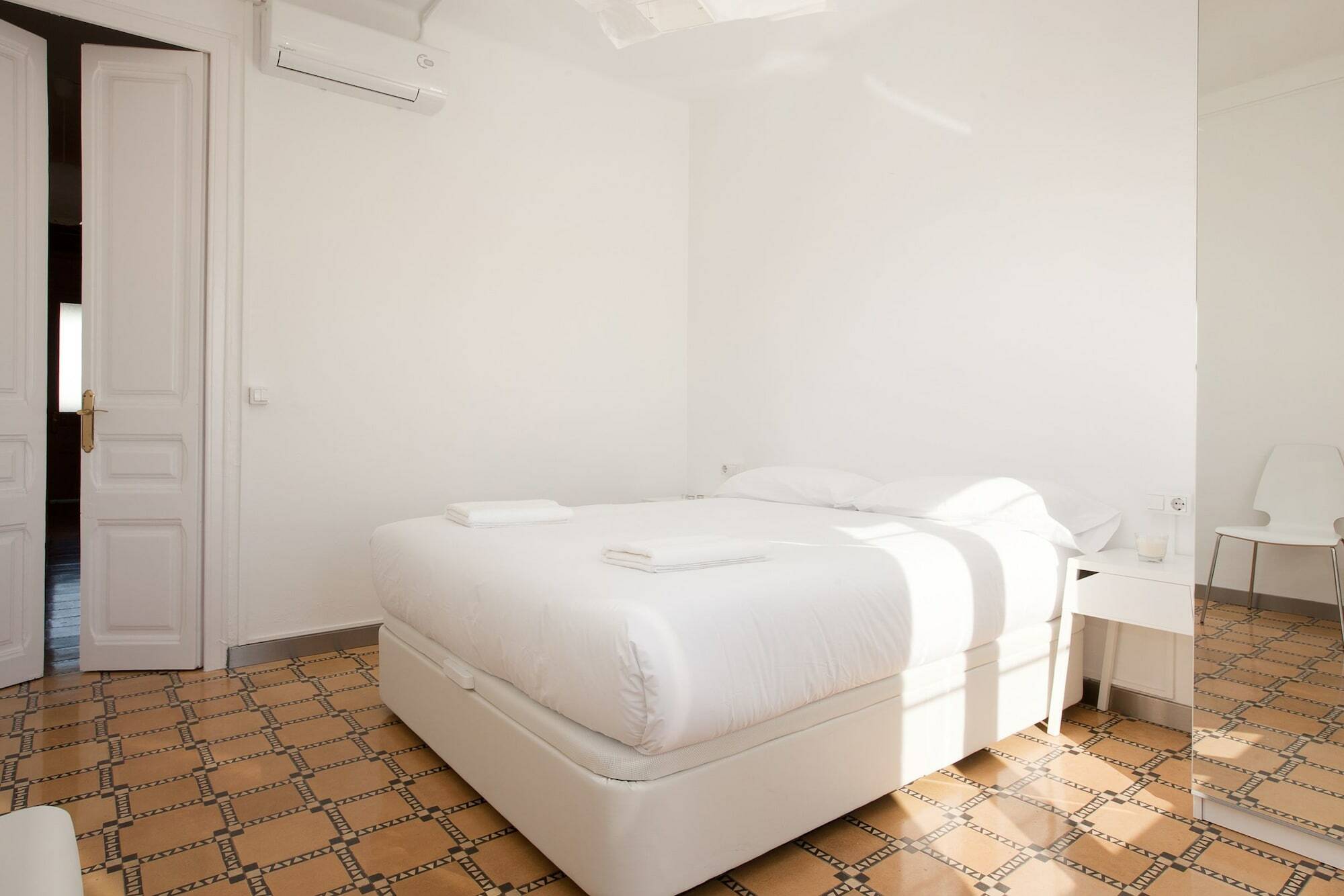 Barnapartments Basic Gracia Barcelona Luaran gambar