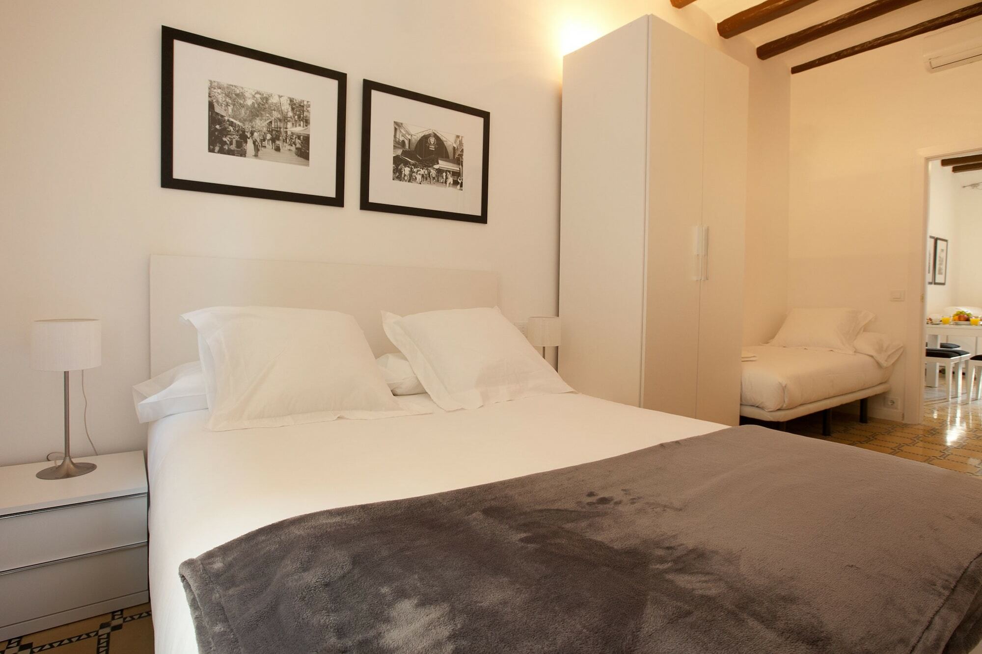 Barnapartments Basic Gracia Barcelona Luaran gambar